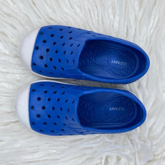 Kids Old Navy Shoes - Picture 4 of 9